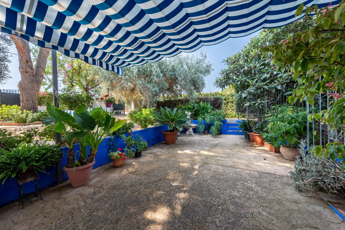 4 Bed Townhouse for sale in Coín Costa Del Sol, Málaga, Spain