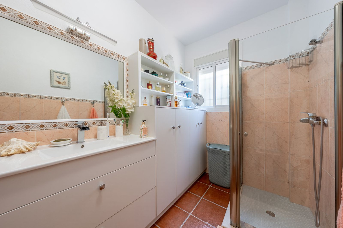 4 Bed Townhouse for sale in Coín Costa Del Sol, Málaga, Spain