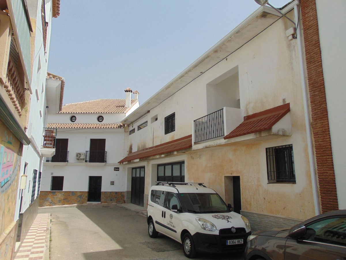 Commercial unit for sale in Alhaurín El Grande Costa Del Sol, Málaga, Spain