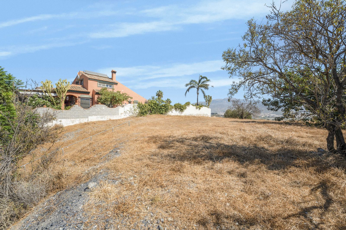 Se vende Terreno Urbano  en Costa Del Sol East, Málaga, España