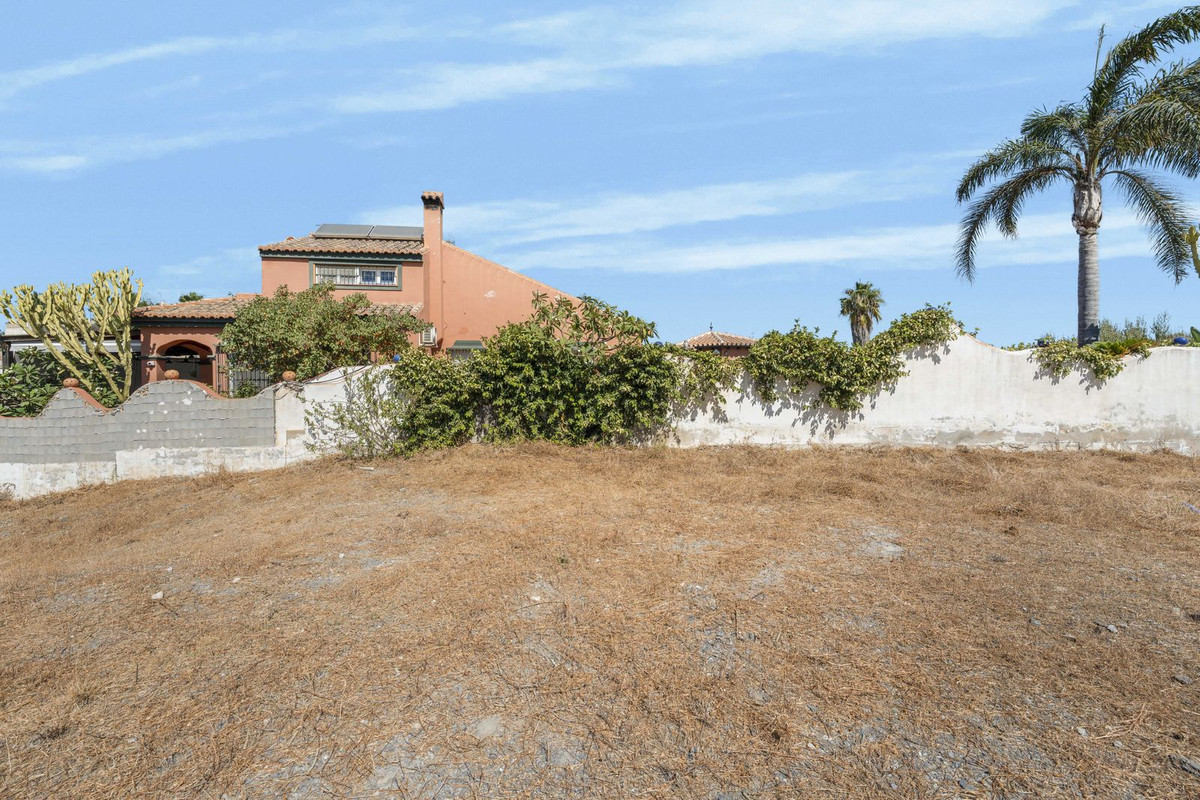 Se vende Terreno Urbano  en Costa Del Sol East, Málaga, España