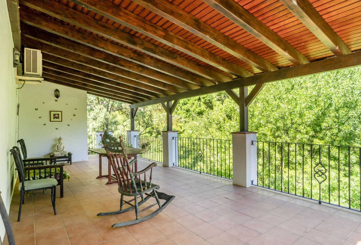 14 Bed Commercial unit for sale in Benaoján Costa Del Sol, Málaga, Spain