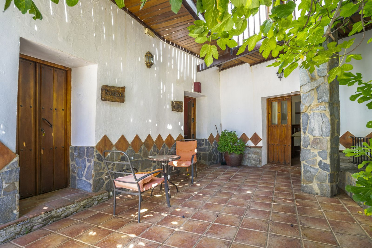 14 Bed Commercial unit for sale in Benaoján Costa Del Sol, Málaga, Spain