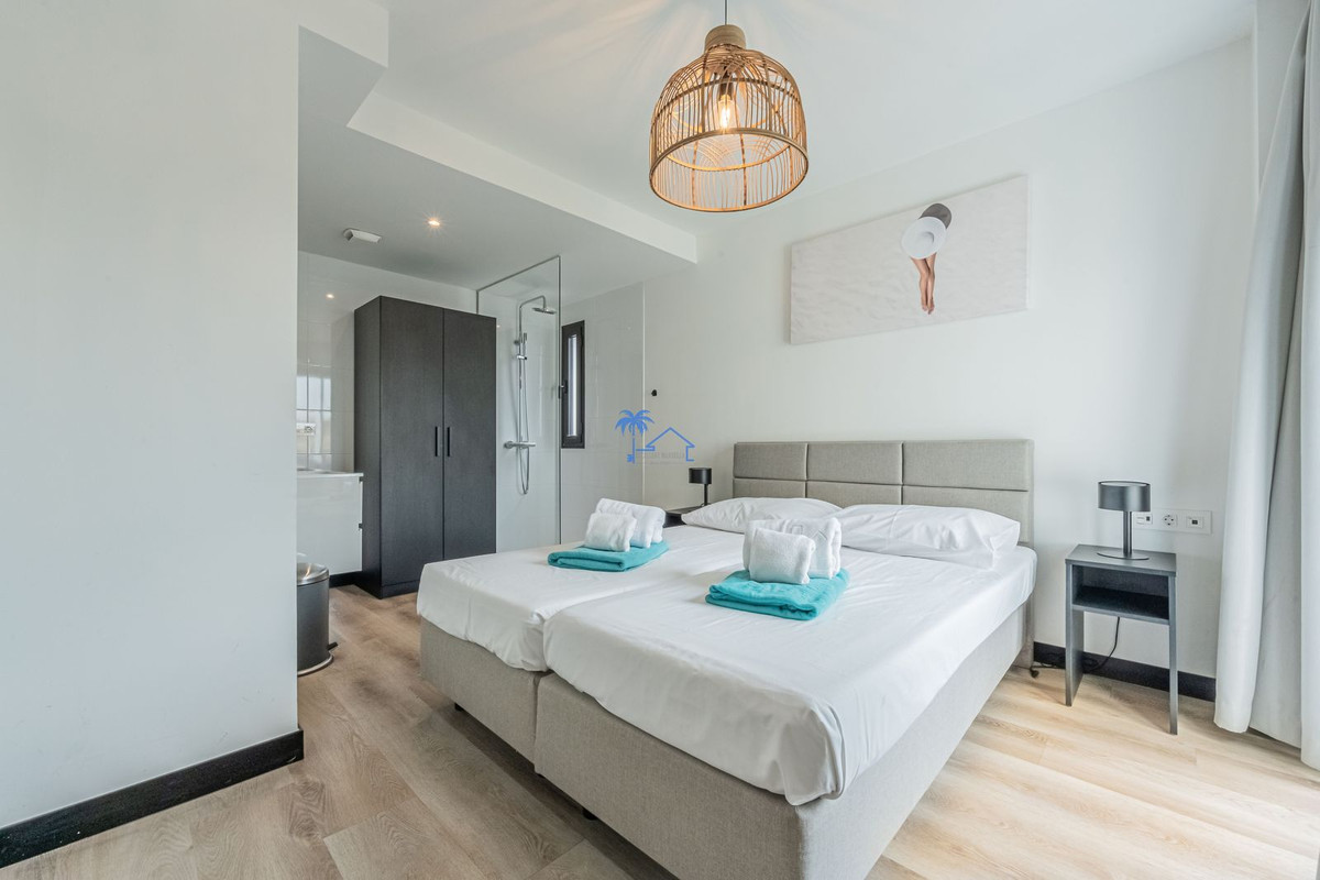 3 Bed Apartment for sale in La Cala De Mijas Costa Del Sol, Málaga, Spain