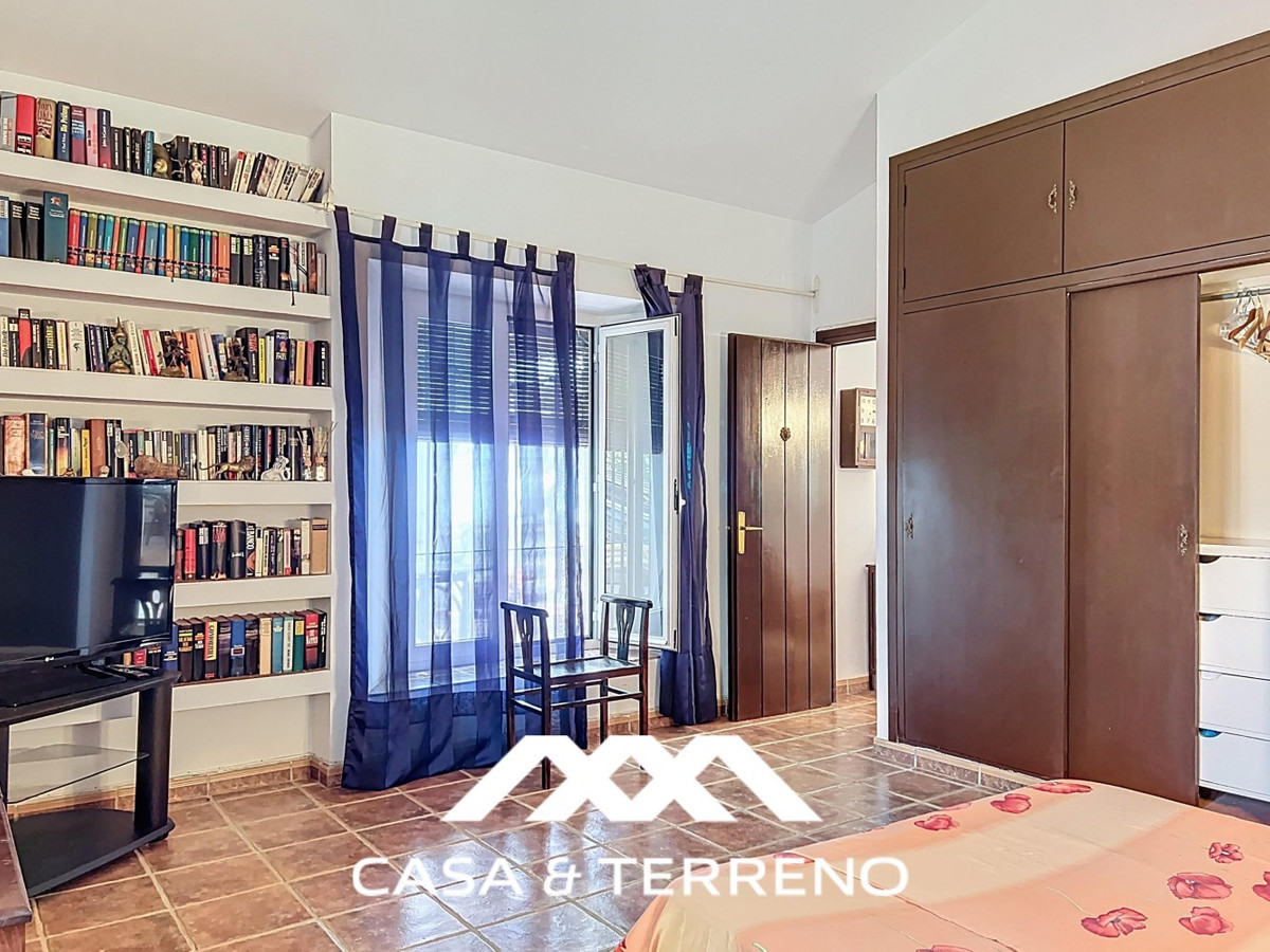 Se vende Villa - Chalet de 4 dormitorios en Costa Del Sol East, Málaga, España
