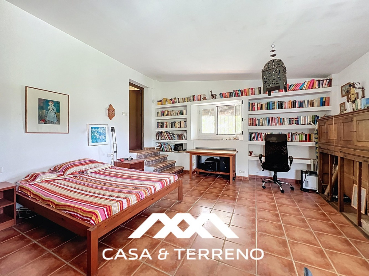 Se vende Villa - Chalet de 4 dormitorios en Costa Del Sol East, Málaga, España