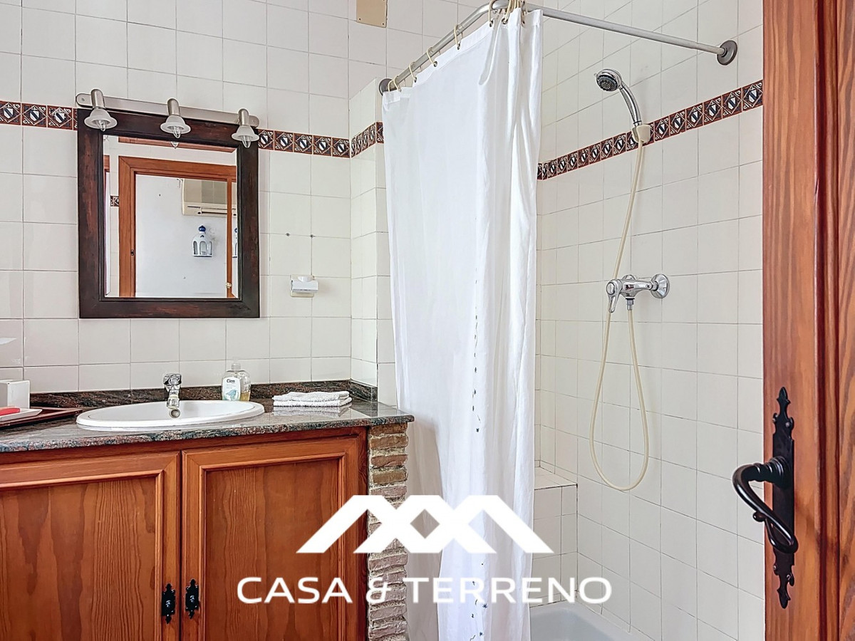 Se vende Villa - Chalet de 4 dormitorios en Costa Del Sol East, Málaga, España