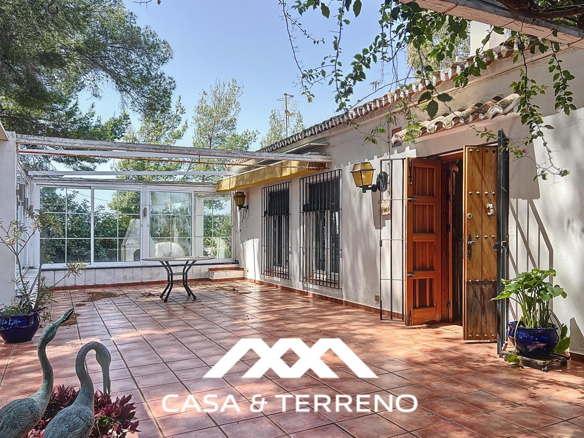 Se vende Villa - Chalet de 4 dormitorios en Costa Del Sol East, Málaga, España
