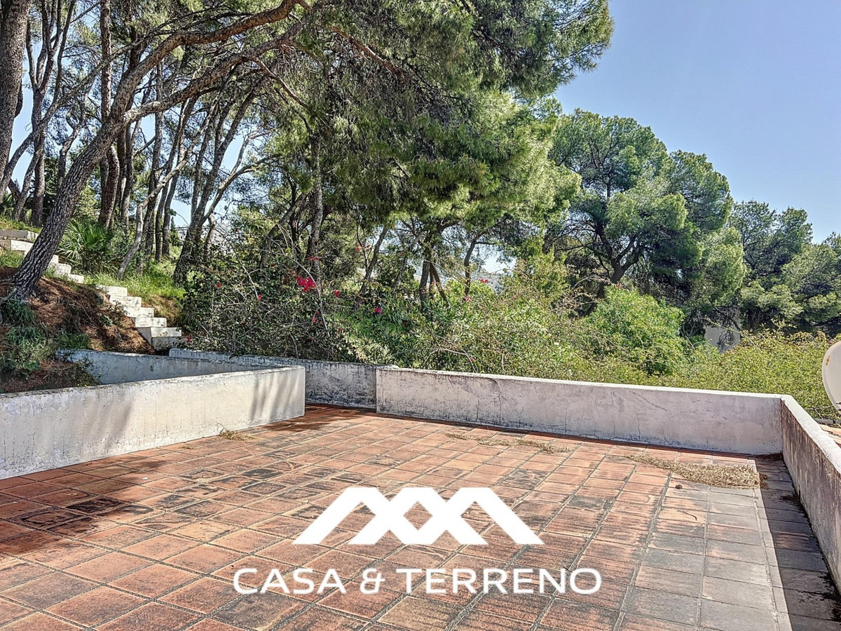 Se vende Villa - Chalet de 4 dormitorios en Costa Del Sol East, Málaga, España