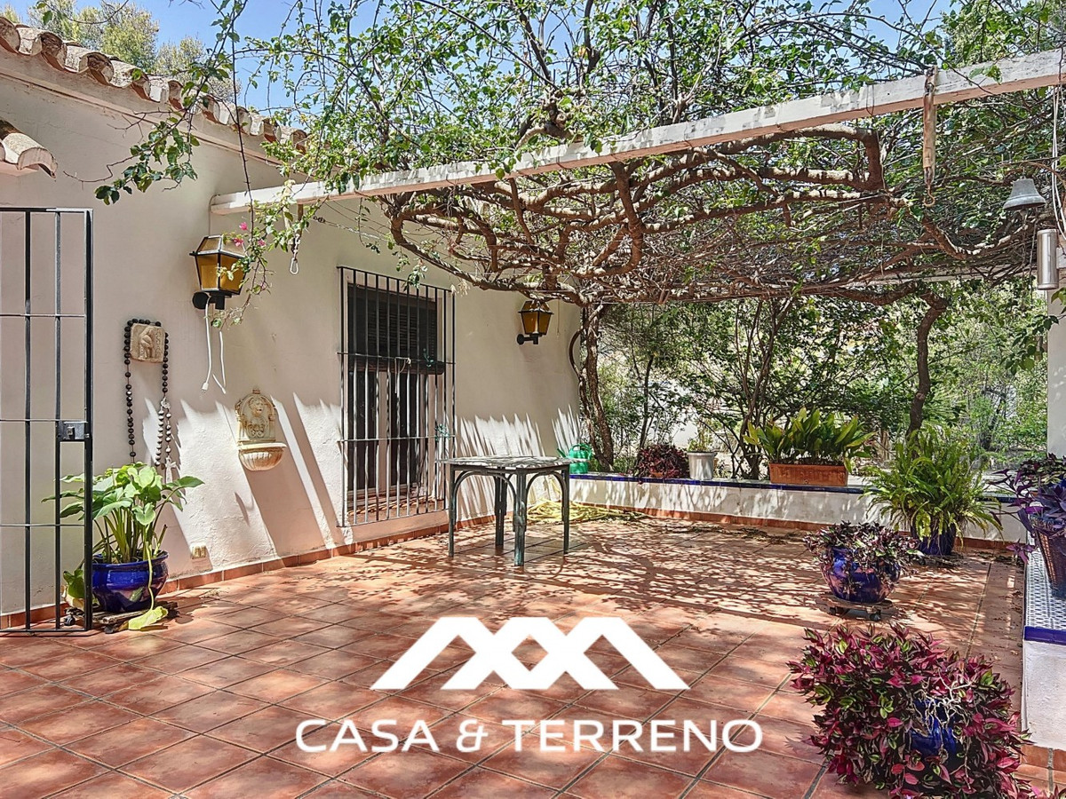 Se vende Villa - Chalet de 4 dormitorios en Costa Del Sol East, Málaga, España