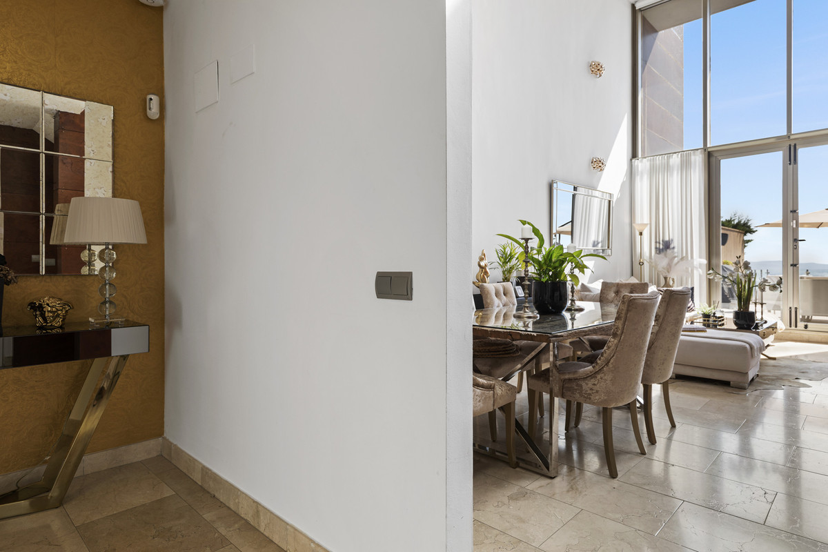 3 Bed Townhouse for sale in Benahavís Costa Del Sol, Málaga, Spain