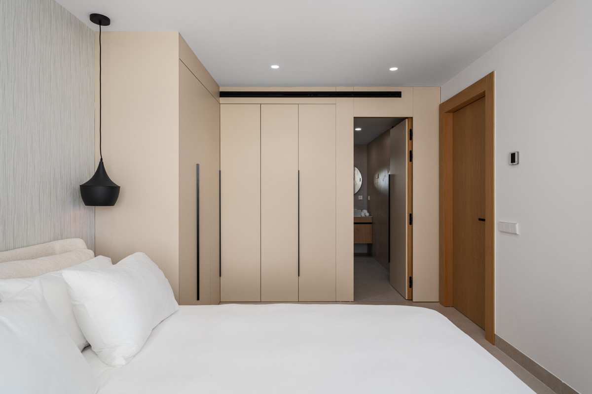 Se vende Apartamento Planta Media de 3 dormitorios en Costa Del Sol, Málaga, España