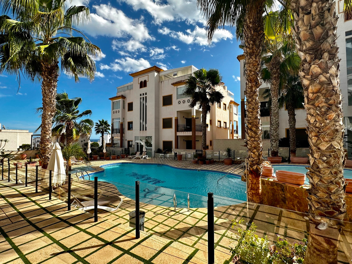 2 Bed Apartment for sale in Guardamar Del Segura Costa Blanca, Alicante, Spain