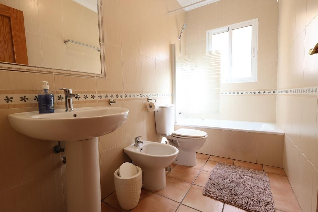 Se vende Villa - Chalet de 3 dormitorios en Costa Blanca, Alicante, España