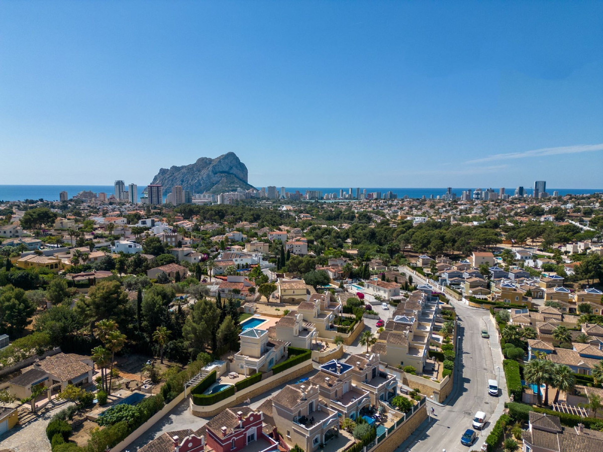3 Bed Townhouse for sale in Calpe Costa Blanca, Alicante, Spain