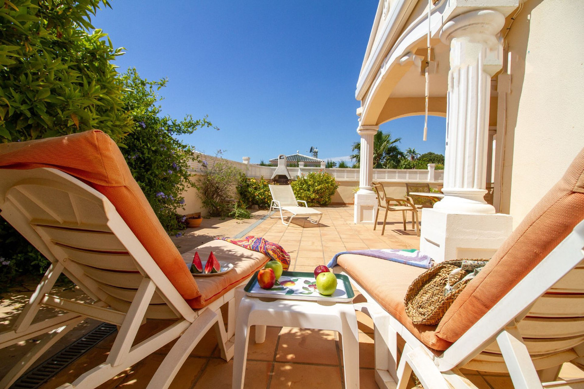 3 Bed Townhouse for sale in Calpe Costa Blanca, Alicante, Spain
