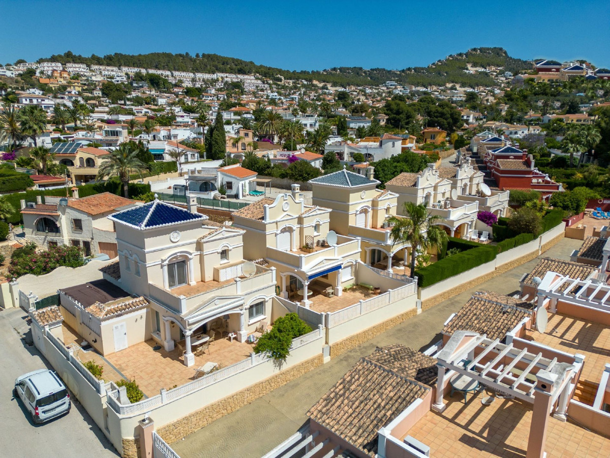 3 Bed Townhouse for sale in Calpe Costa Blanca, Alicante, Spain