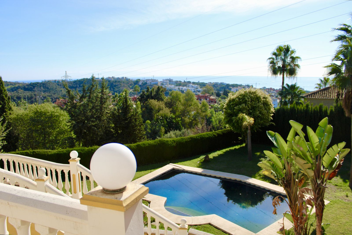 6 Bed Townhouse for sale in Hacienda Las Chapas Costa Del Sol, Málaga, Spain