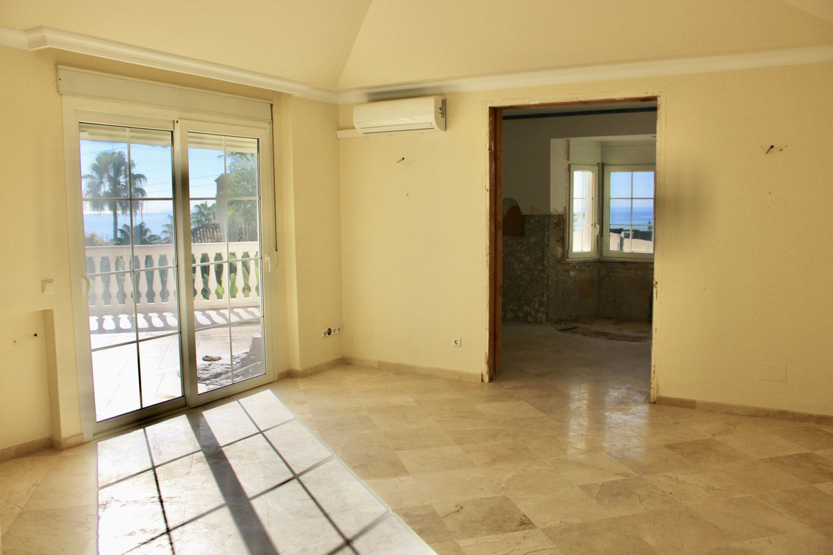 6 Bed Townhouse for sale in Hacienda Las Chapas Costa Del Sol, Málaga, Spain