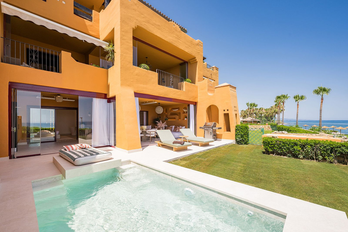 Se vende Apartamento Planta Baja de 4 dormitorios en Costa Del Sol, Málaga, España