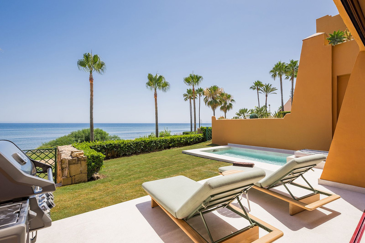 Se vende Apartamento Planta Baja de 4 dormitorios en Costa Del Sol, Málaga, España