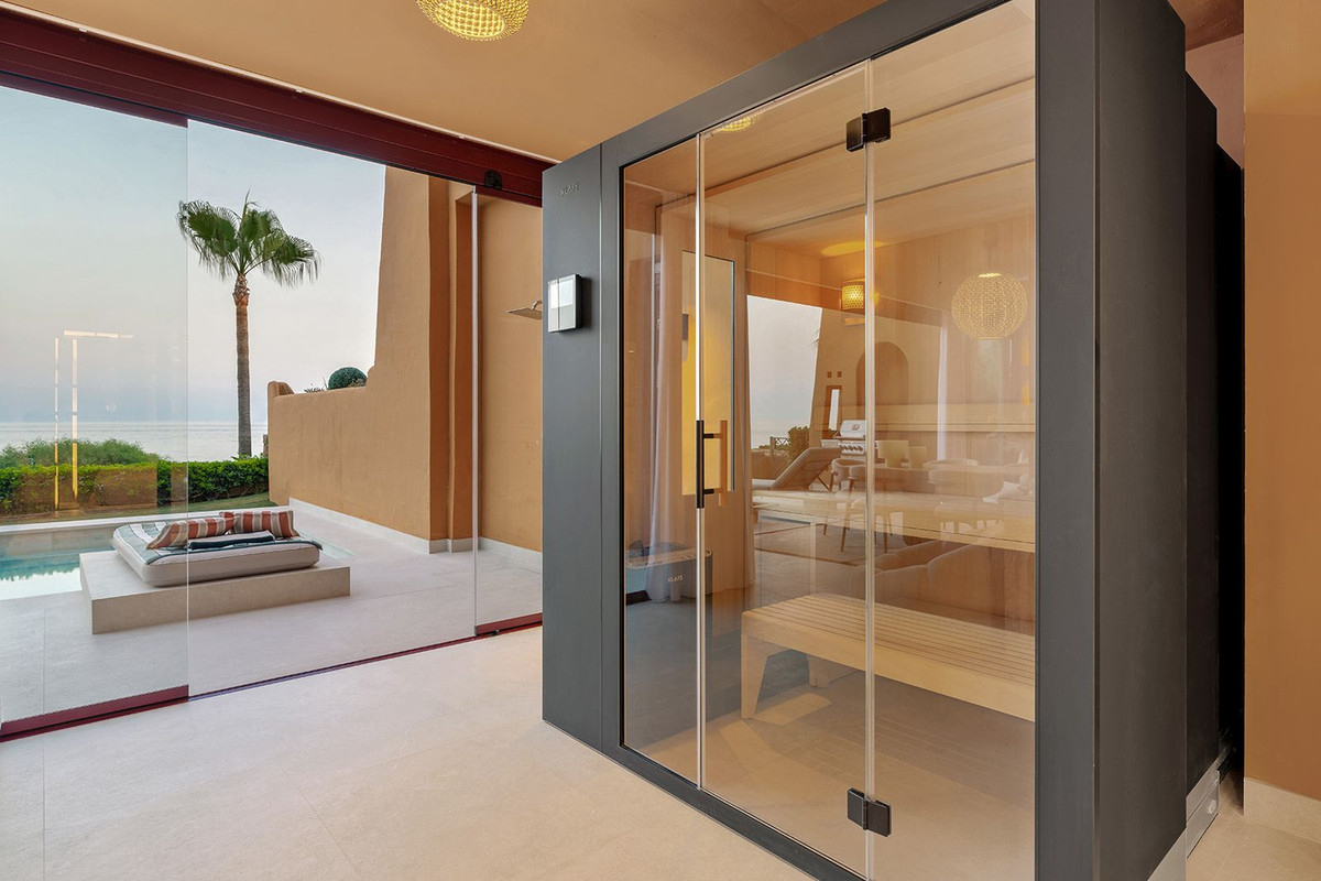 Se vende Apartamento Planta Baja de 4 dormitorios en Costa Del Sol, Málaga, España