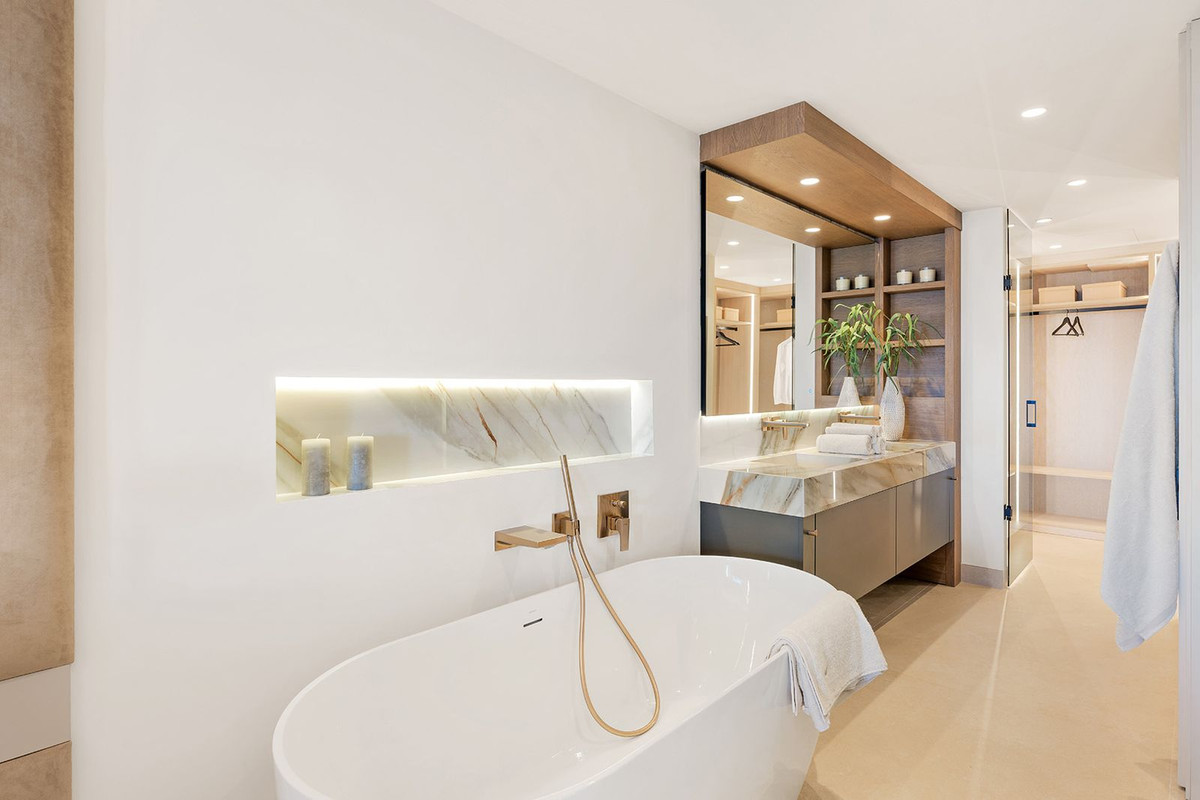 Se vende Apartamento Planta Baja de 4 dormitorios en Costa Del Sol, Málaga, España