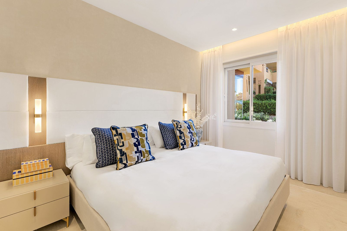 Se vende Apartamento Planta Baja de 4 dormitorios en Costa Del Sol, Málaga, España