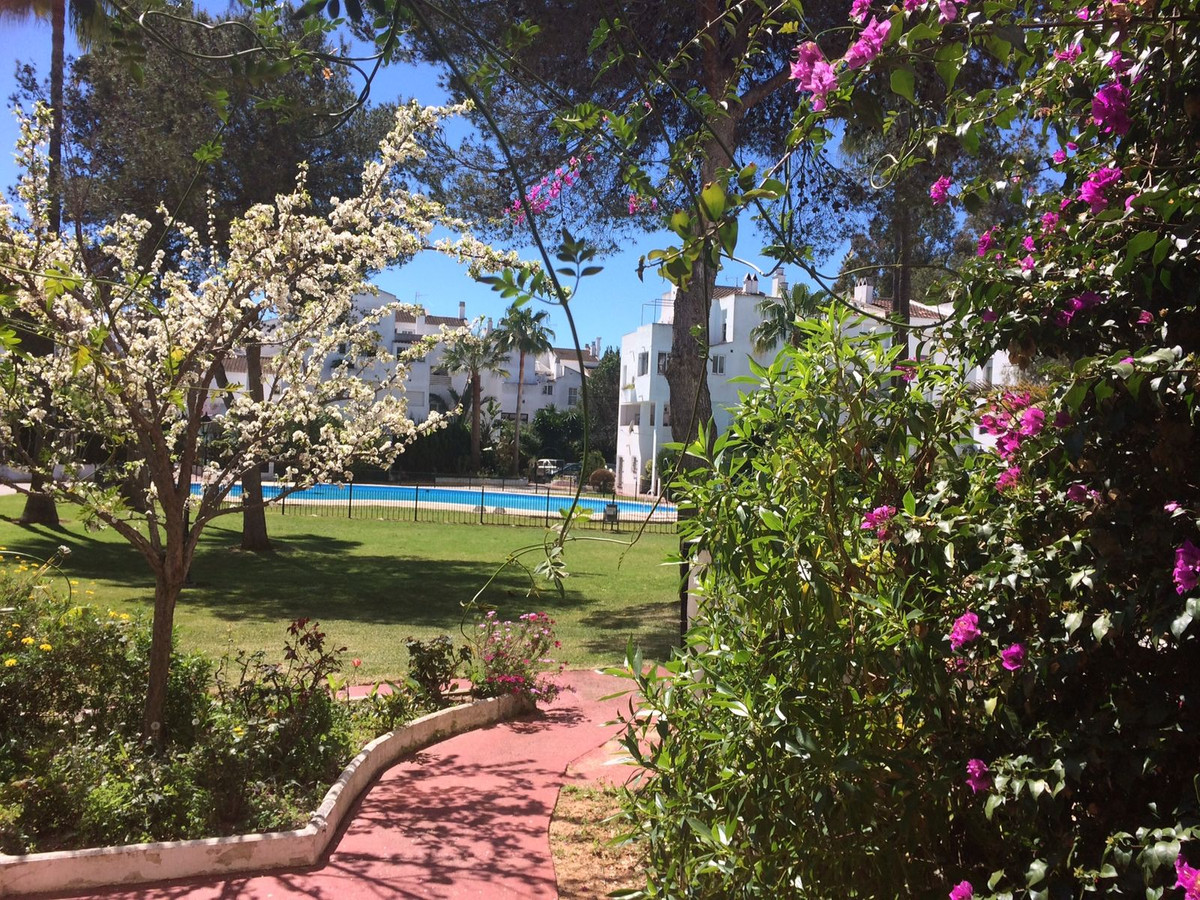 3 Bed Apartment for sale in Elviria Costa Del Sol, Málaga, Spain