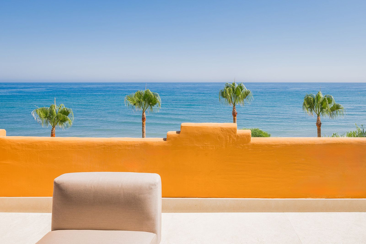 Se vende Apartamento Planta Media de 4 dormitorios en Costa Del Sol, Málaga, España