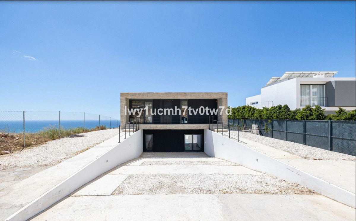 4 Bed Townhouse for sale in Benalmadena Costa Del Sol, Málaga, Spain