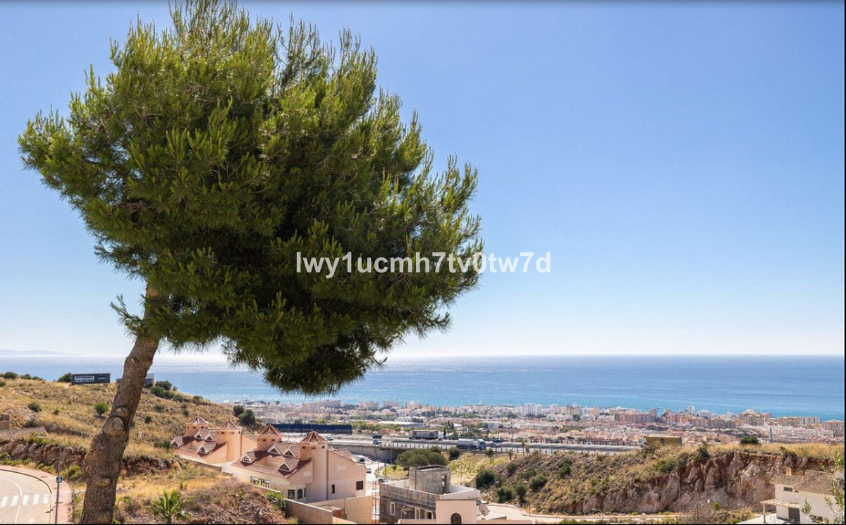 4 Bed Townhouse for sale in Benalmadena Costa Del Sol, Málaga, Spain