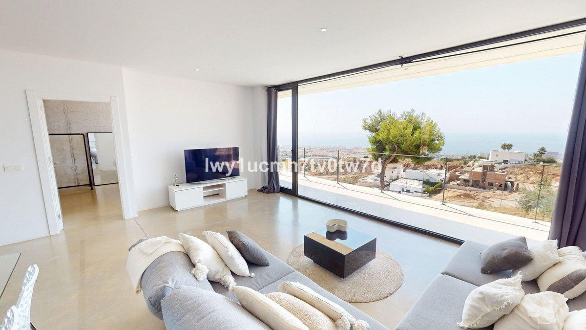 4 Bed Townhouse for sale in Benalmadena Costa Del Sol, Málaga, Spain