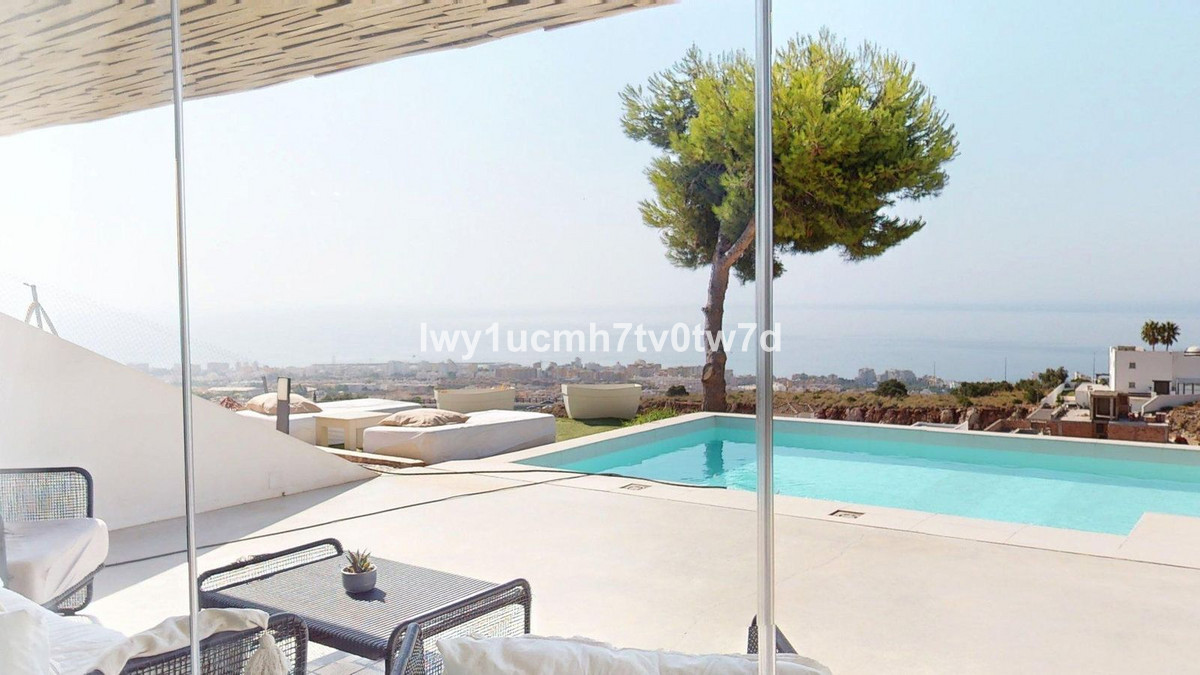 4 Bed Townhouse for sale in Benalmadena Costa Del Sol, Málaga, Spain
