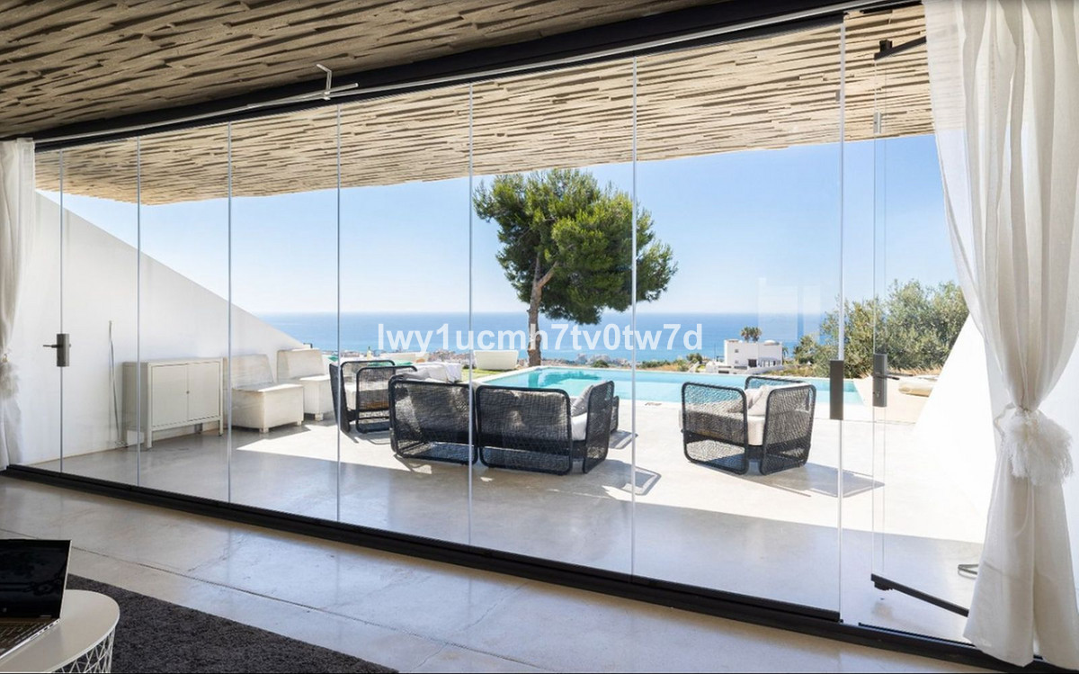 4 Bed Townhouse for sale in Benalmadena Costa Del Sol, Málaga, Spain
