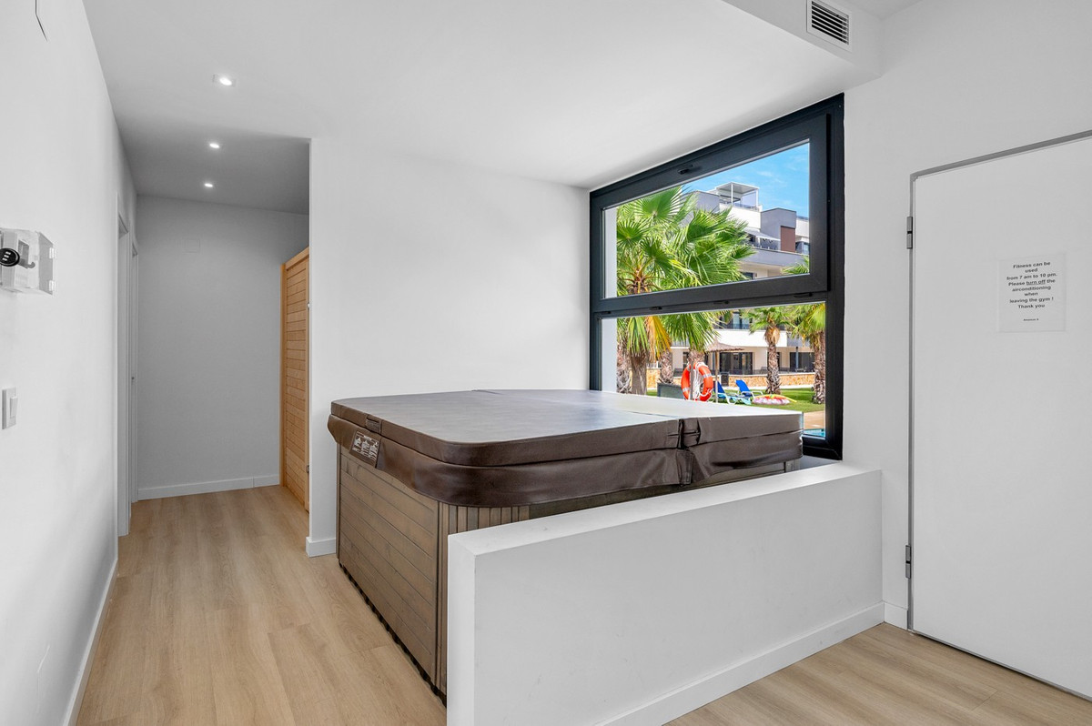 2 Bed Apartment for sale in Los Altos Costa Blanca, Alicante, Spain