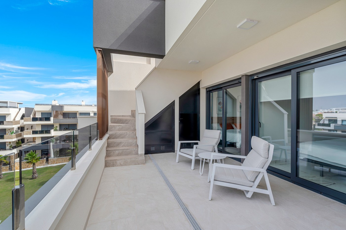 2 Bed Apartment for sale in Los Altos Costa Blanca, Alicante, Spain
