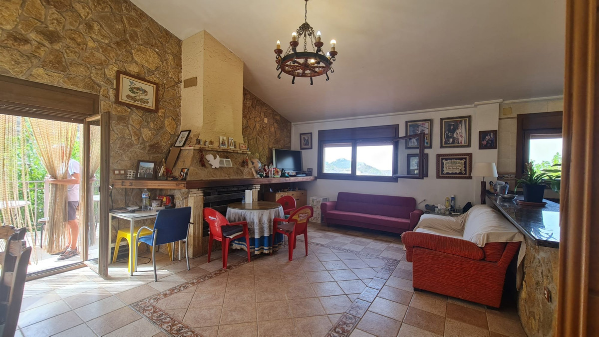 Se vende Villa - Chalet de 4 dormitorios en Costa Blanca, Alicante, España