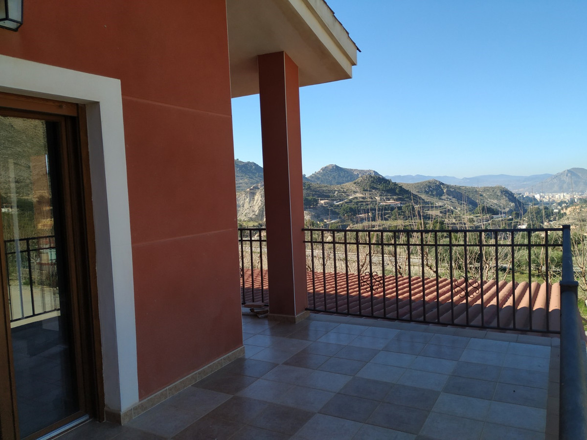Se vende Villa - Chalet de 4 dormitorios en Costa Blanca, Alicante, España
