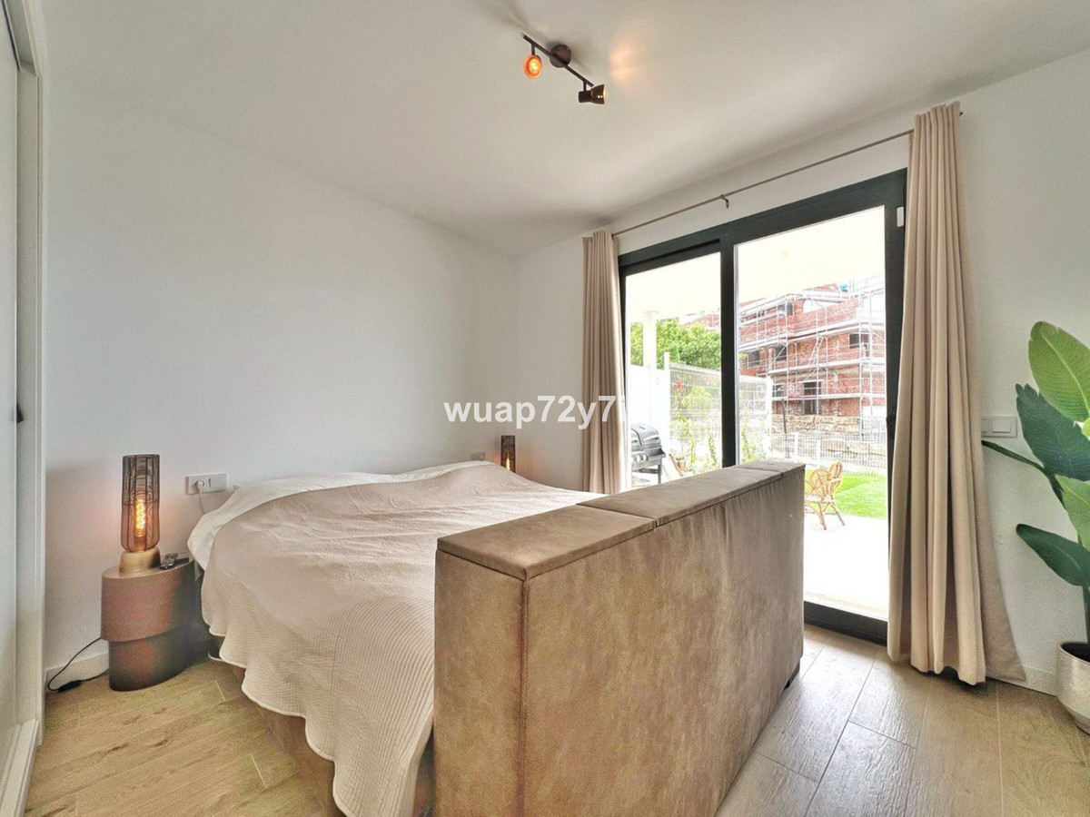 Se vende Apartamento Planta Baja de 2 dormitorios en Costa Del Sol, Málaga, España