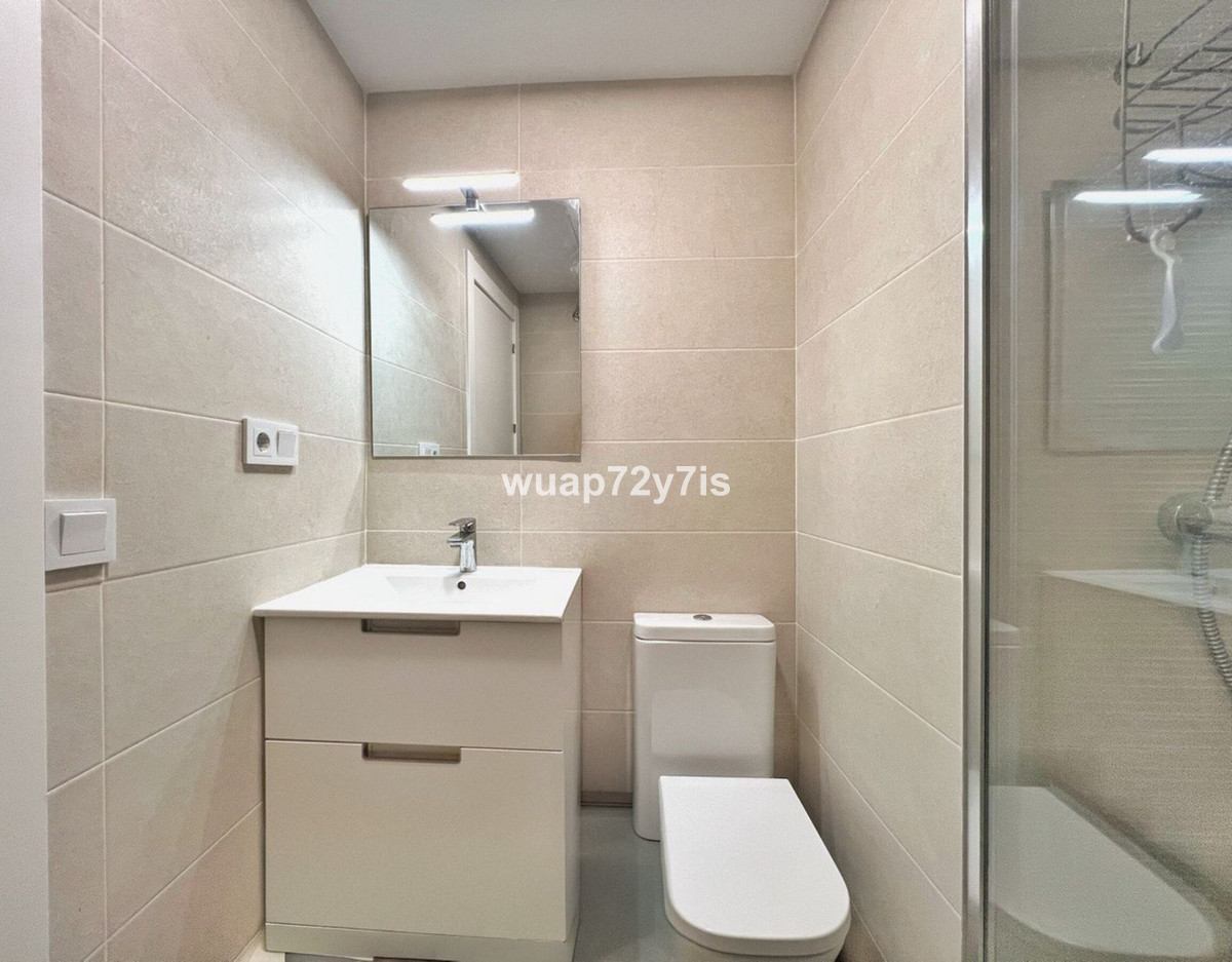 Se vende Apartamento Planta Baja de 2 dormitorios en Costa Del Sol, Málaga, España