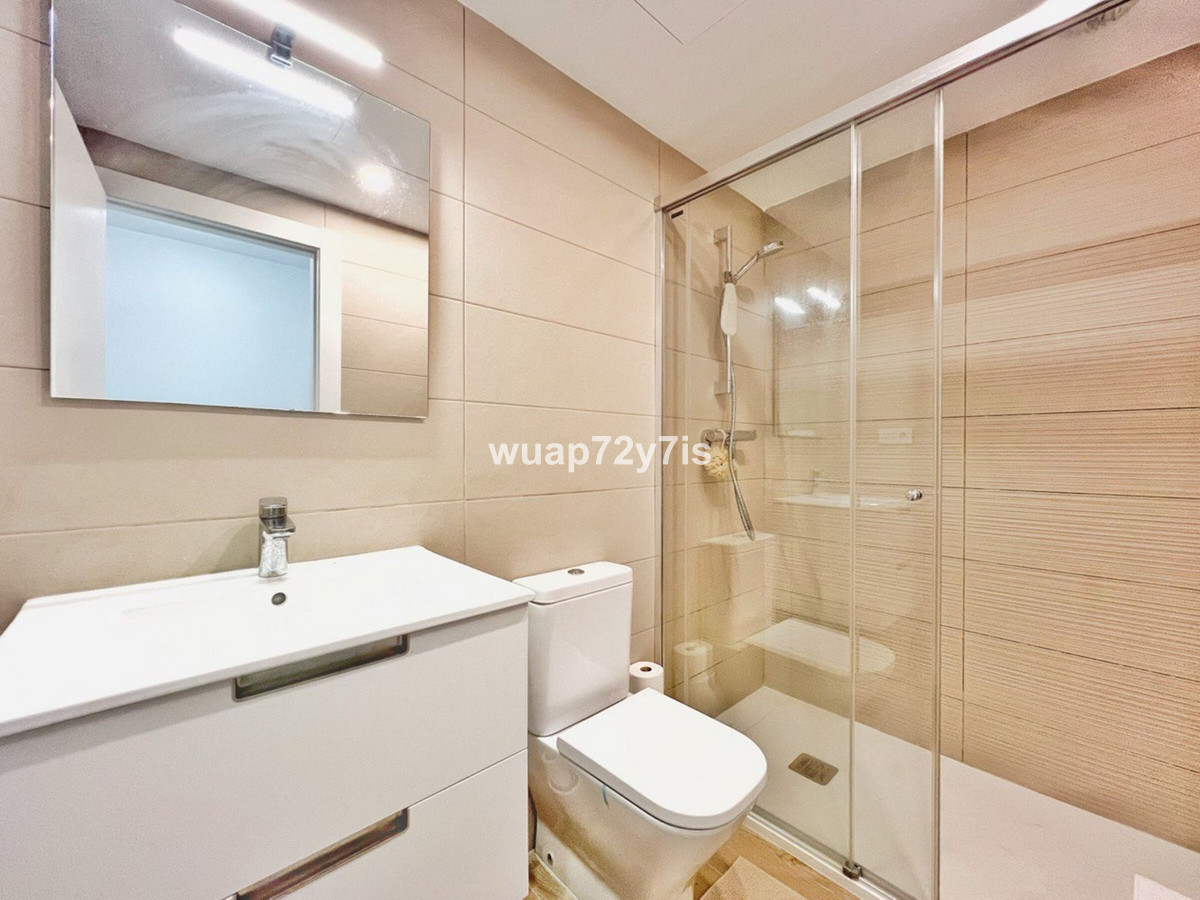 Se vende Apartamento Planta Baja de 2 dormitorios en Costa Del Sol, Málaga, España