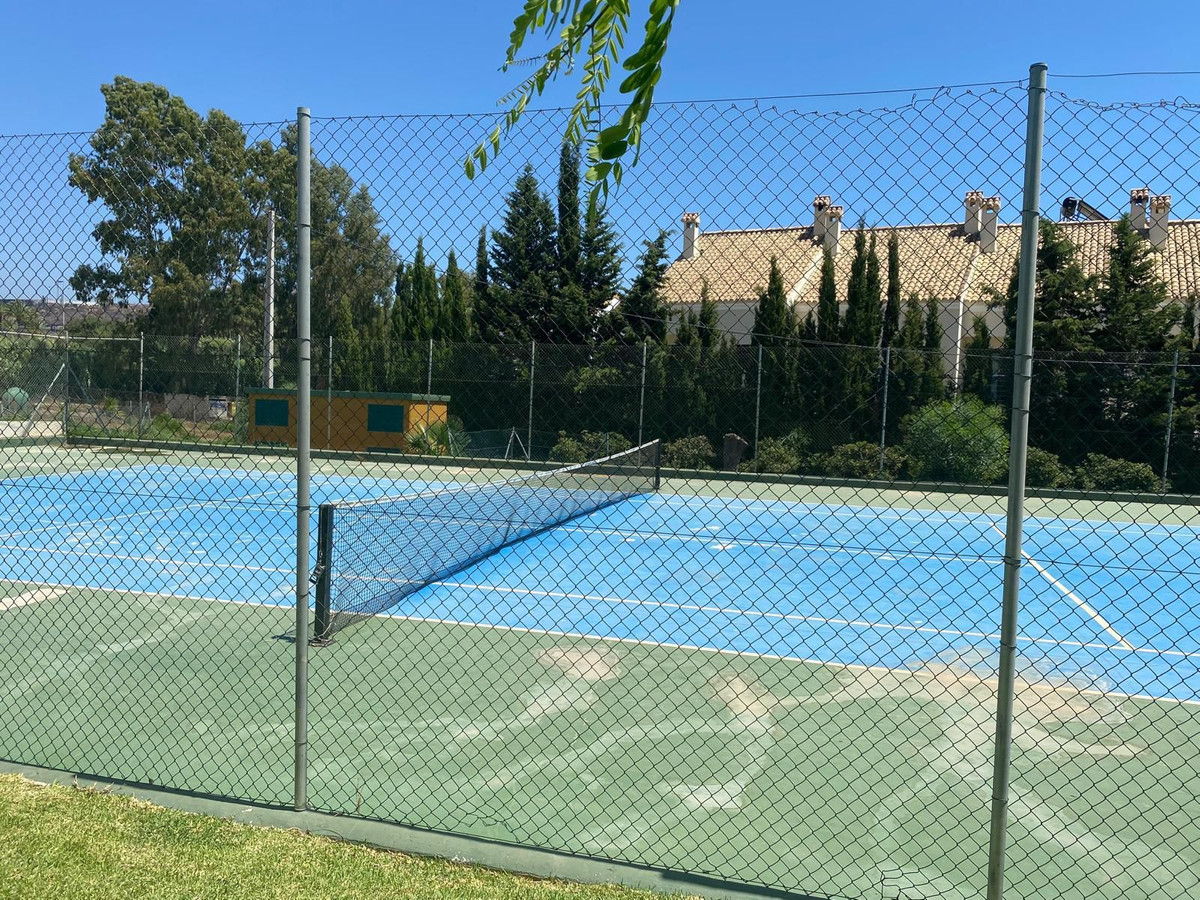 2 Bed Apartment for sale in Estepona Costa Del Sol, Málaga, Spain