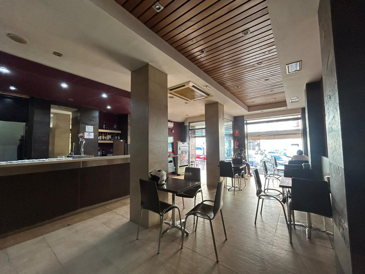 Commercial unit for sale in Marbella Costa Del Sol, Málaga, Spain