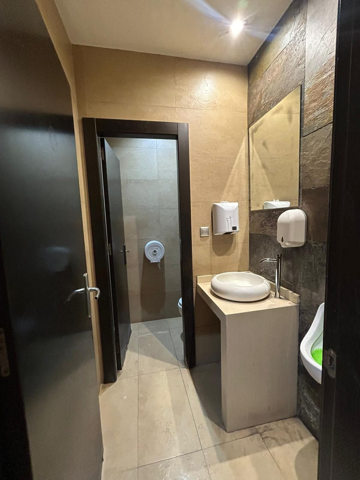 Commercial unit for sale in Marbella Costa Del Sol, Málaga, Spain