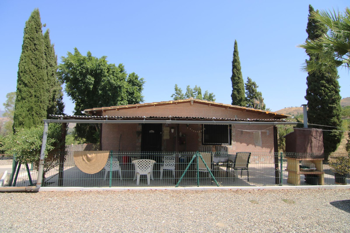 11 Bed Townhouse for sale in Pizarra Costa Del Sol, Málaga, Spain