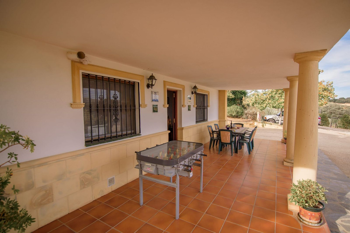 3 Bed Townhouse for sale in Ronda Costa Del Sol, Málaga, Spain