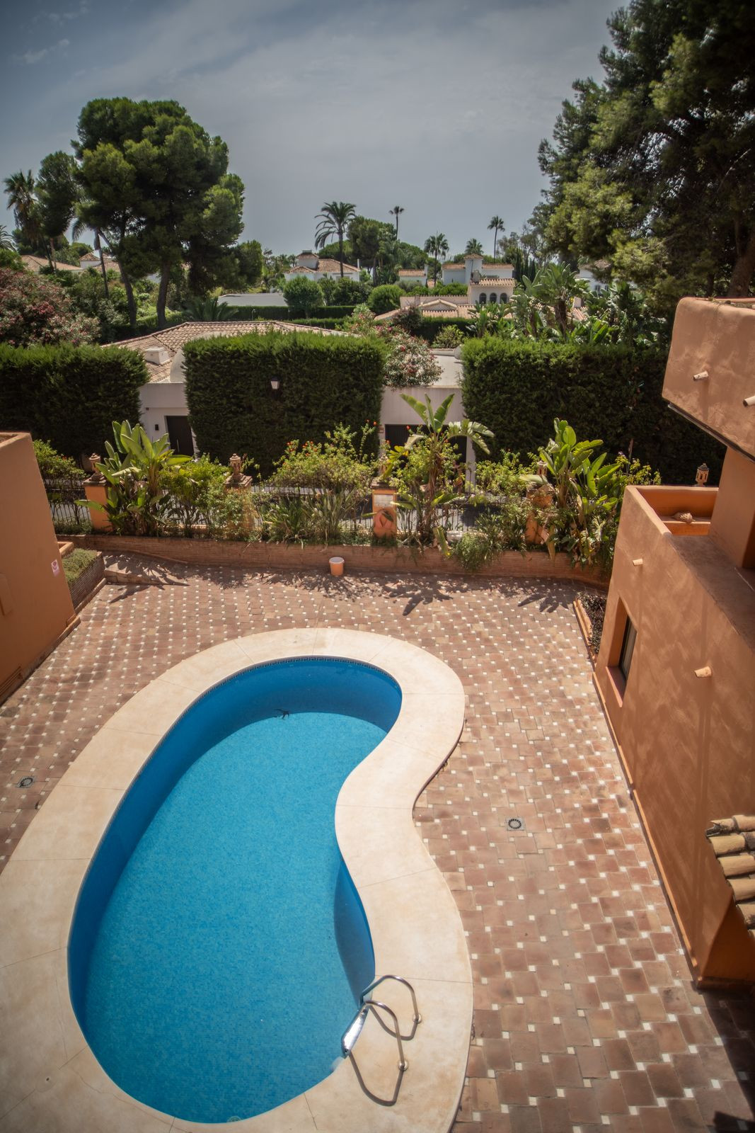 2 Bed Apartment for sale in El Paraiso Costa Del Sol, Málaga, Spain