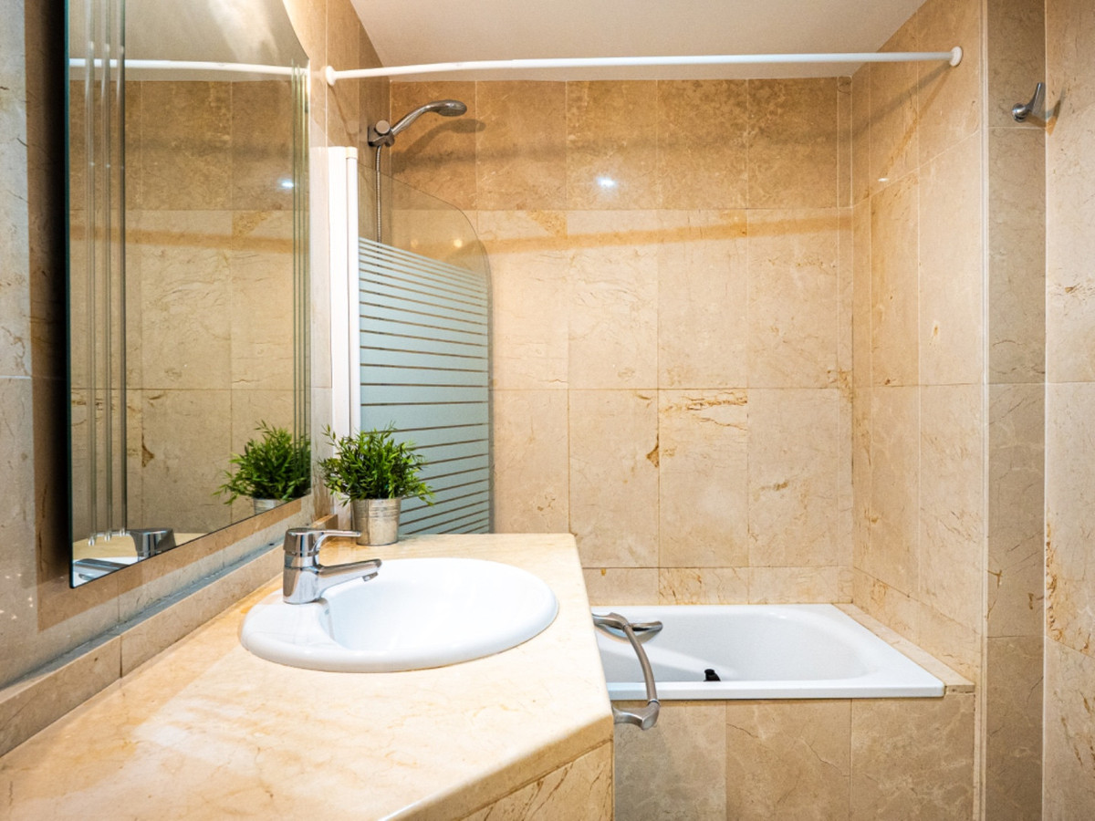 Se vende Apartamento Planta Media de 1 dormitorios en Costa Del Sol, Málaga, España
