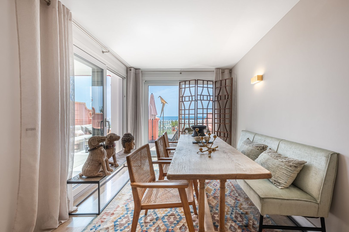 4 Bed Apartment for sale in Monte Halcones Costa Del Sol, Málaga, Spain